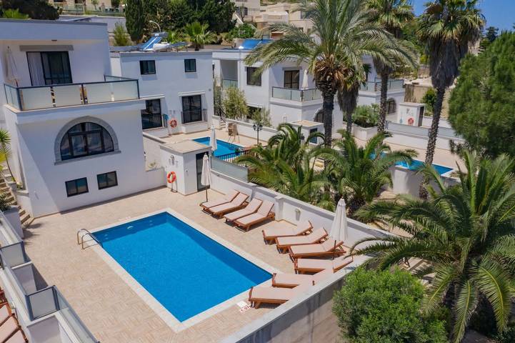 Villa Gardenia - 5 bedroom Holiday Villa with Pool in il-Mellieha, Mellieha