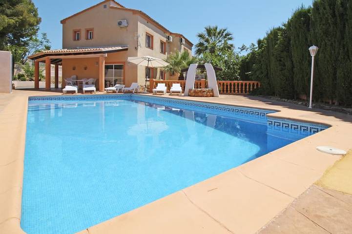 Holiday home for 11 people, with pool, with pets - 1