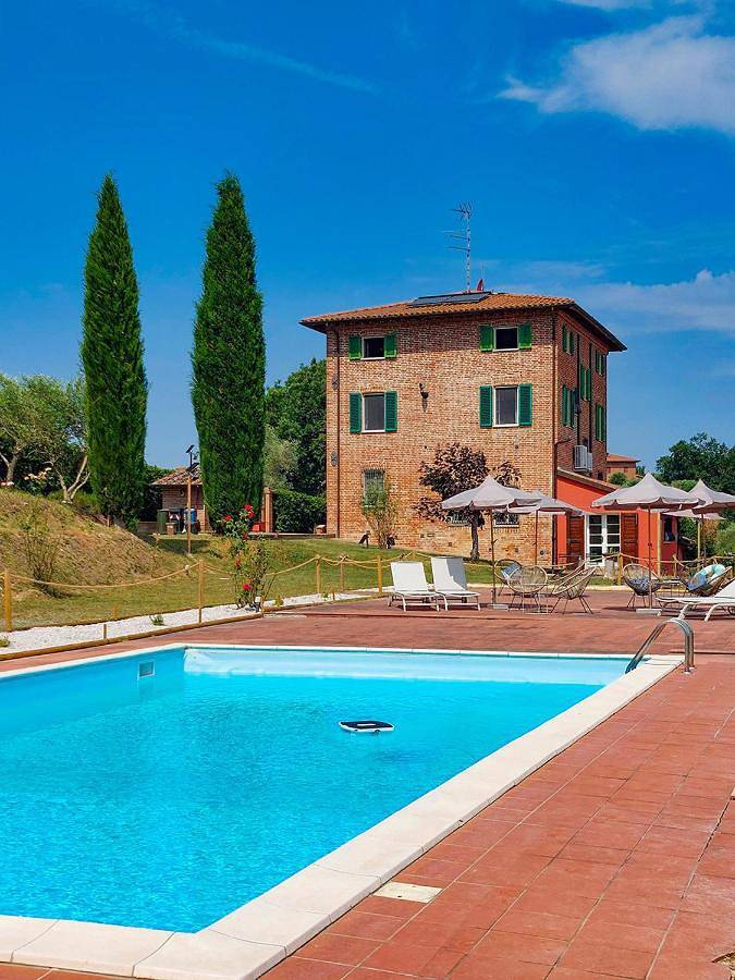 Maison d’hôte pour 3 personnes, avec jacuzzi ainsi que piscine et jardin à Castiglione del Lago - 2