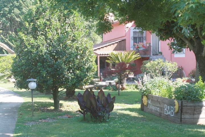 Casa vacanza per 2 persone, con Terrazza e Giardino nonché Piscina e Panorama a Sant'Agata de' Goti