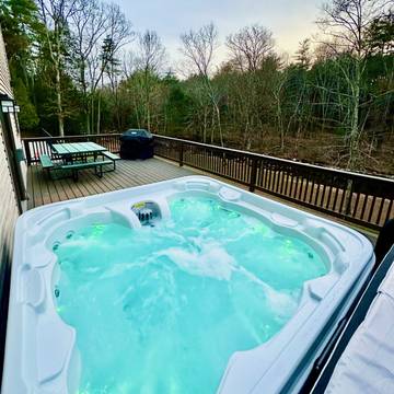 Vacation Rental for 16 Guests in Ulster County, Picture 1