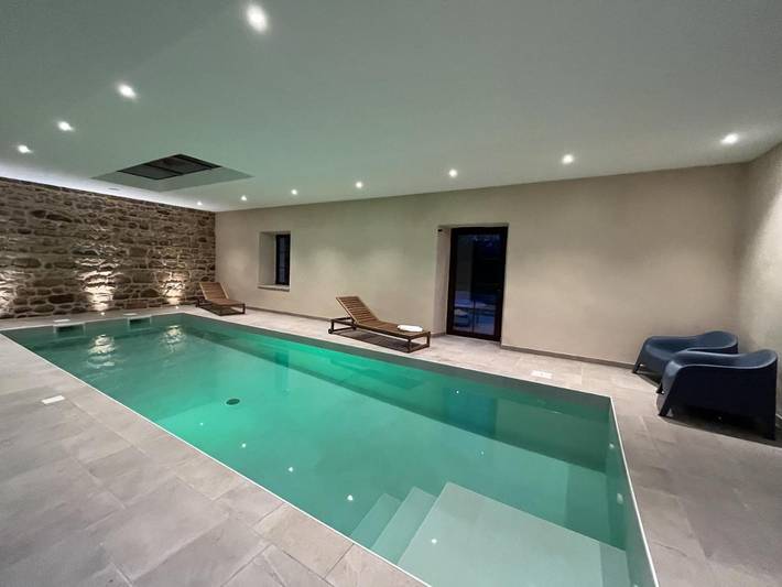 Villa pour 15 personnes, avec terrasse ainsi que sauna et piscine - 1