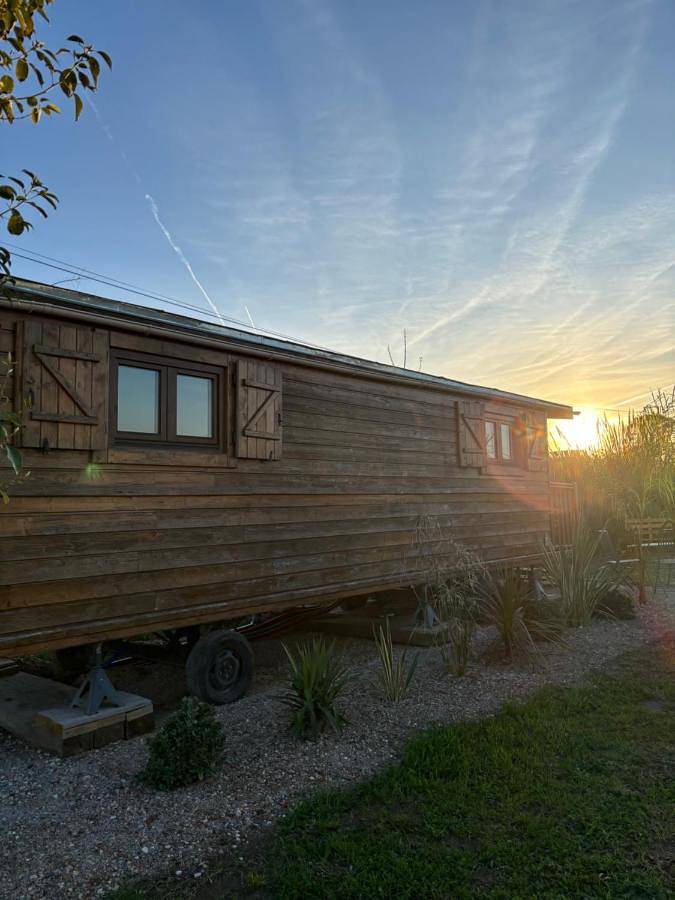 Camping pour 2 personnes, avec jardin et balcon à Fréjus - 2