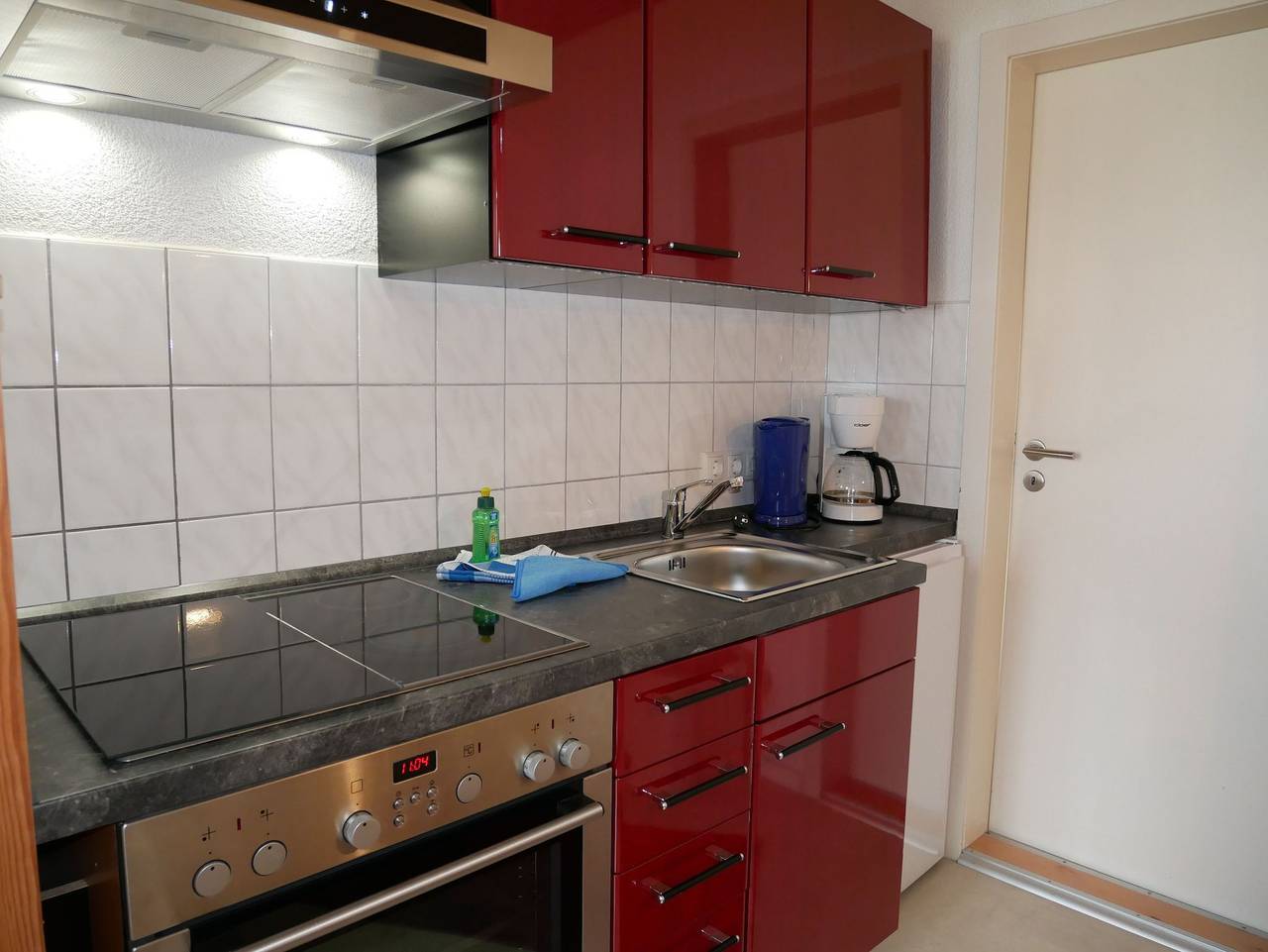 Ganze Ferienwohnung, Ferienhäuschen Gartennest in Koserow, 350m zur Seebrücke - Gartennest in Koserow, Bernsteinbäder