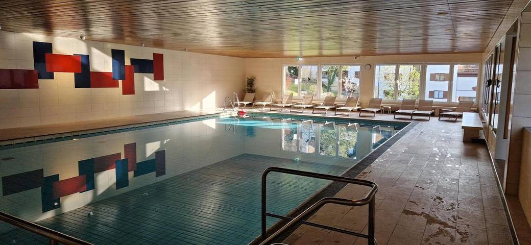Ferienwohnung für 4 Personen, mit Sauna und Pool sowie Ausblick und Balkon - 1