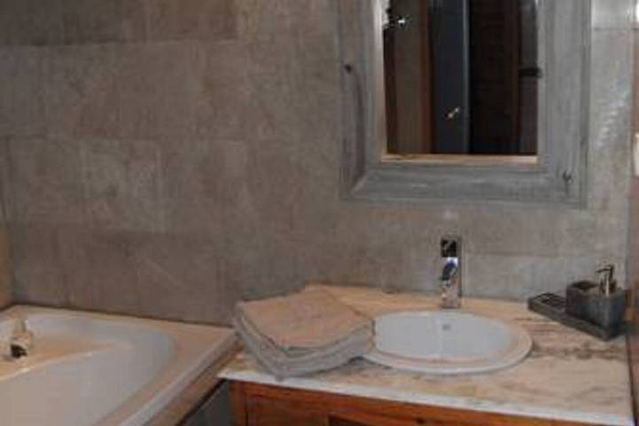 Location de vacances pour 2 personnes, avec jardin à Tendu - 3