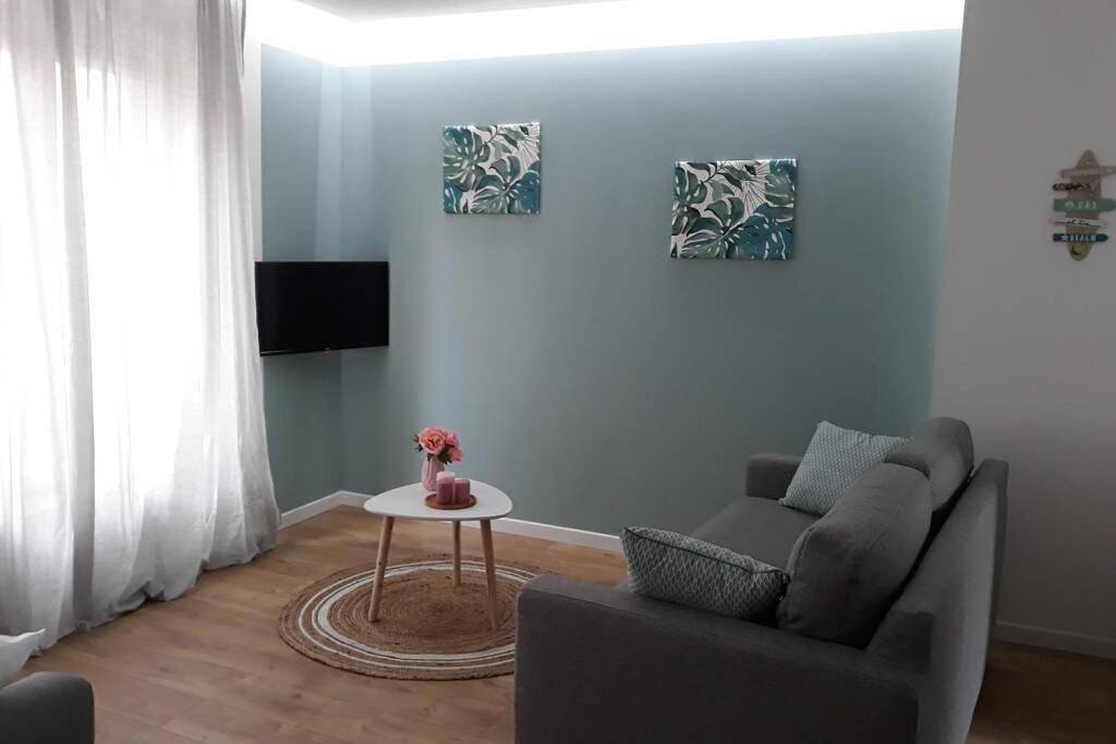 Appartement entier, One-Bedroom Apartment in Boulogne-sur-Mer, Région de Boulogne-sur-Mer