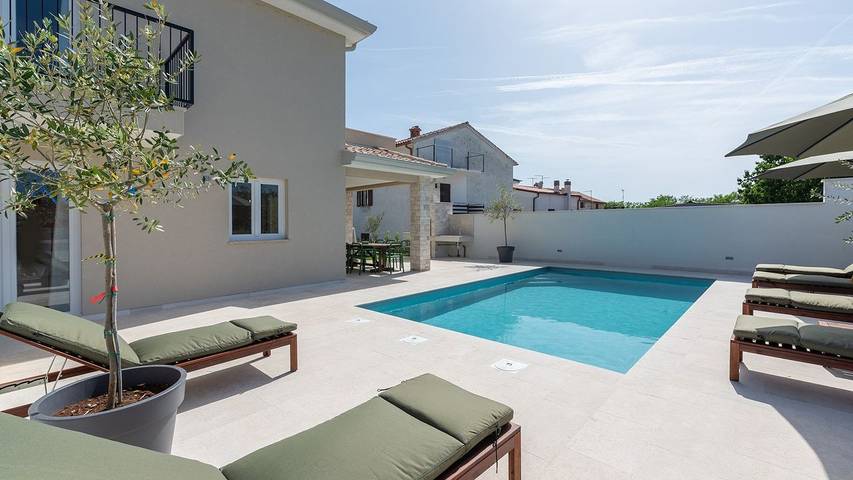 Villa für 10 Personen, mit Garten und Pool in Umag - 3