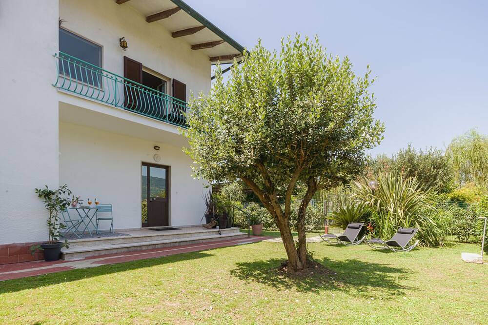 Appartamento intero, Celeste by Interhome in Montignoso, Riviera Toscana