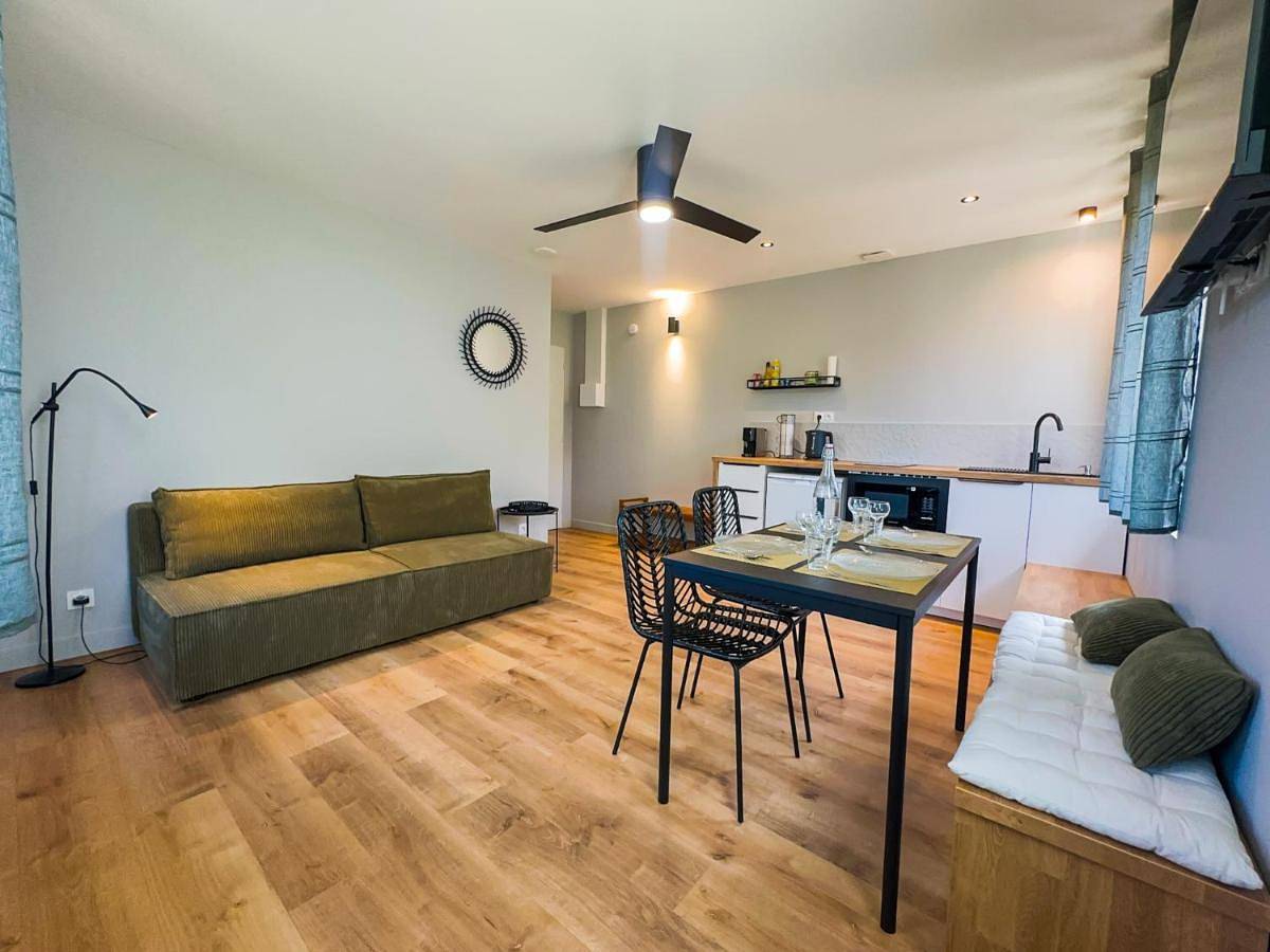 Appartement entier, Serenity Lamaison 1 in Vénissieux, Lyon et ses environs