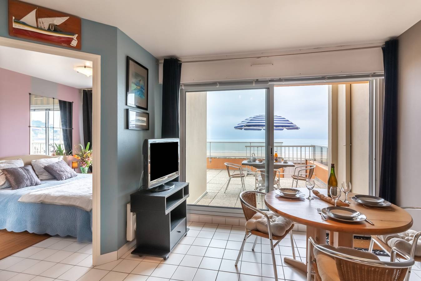 Apartamento entero, La Digue - Appartement et terrasse vue mer - accès direct à la plage in Pléneuf-Val-André, Côte d’Émeraude