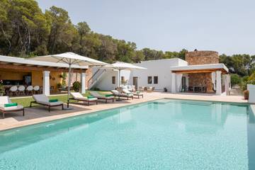 Villa in Santa Eulària des Riu, East Ibiza für 10 