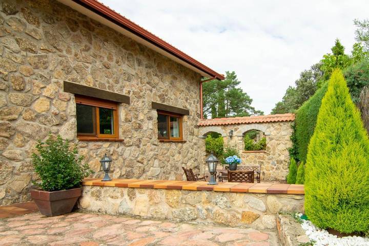 Casa de vacaciones para 12 personas, con jardín y vistas - 1
