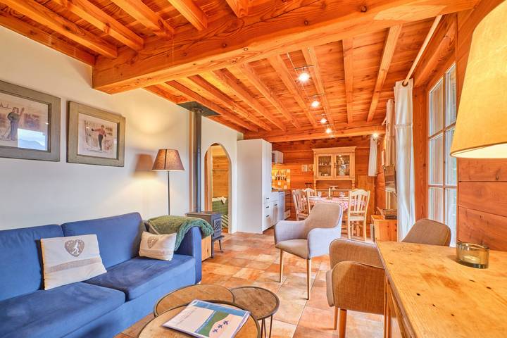 Geheel appartement, Appartement 'Les Vallons' met uitzicht op de bergen, privéterras en Wi-Fi in Villard-Reculas, Écrins Nationaal Park