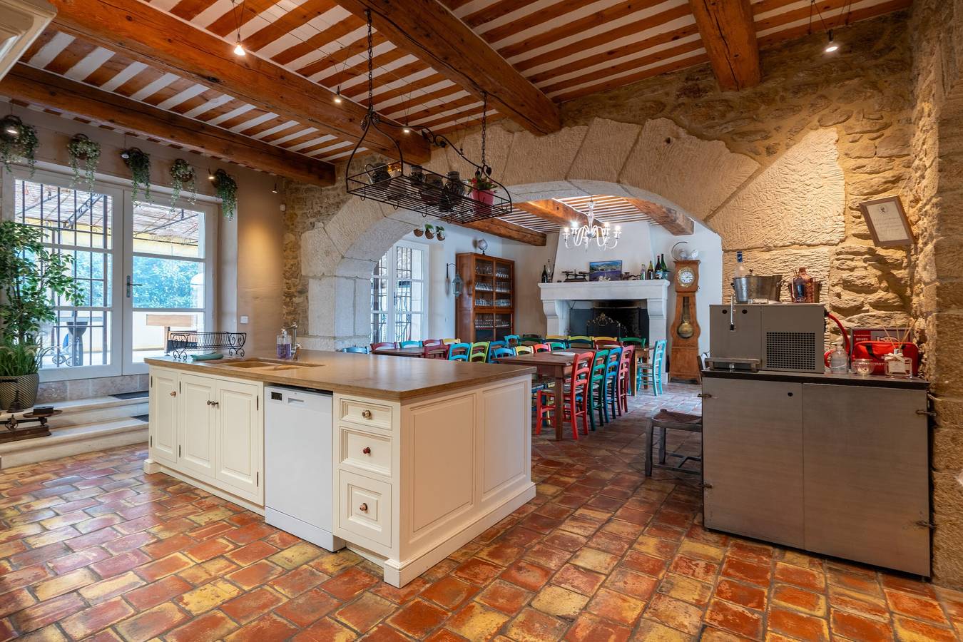 Cottage « Mas Loisonville Demeure de excepción » con piscina privada, Wi-Fi y aire acondicionado in Grillon, Enclave de Valreas