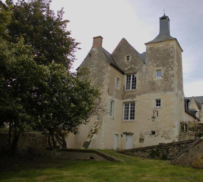 Location de vacances pour 7 personnes, avec Terrasse et Jardin à Luché-Pringé