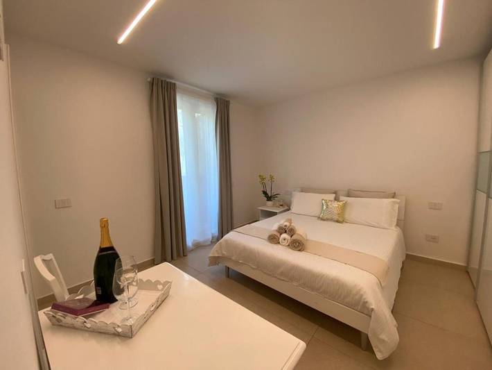 Chambre d’hôte pour 2 personnes, avec Balcon ainsi que Terrasse et Vue à Limone sul Garda