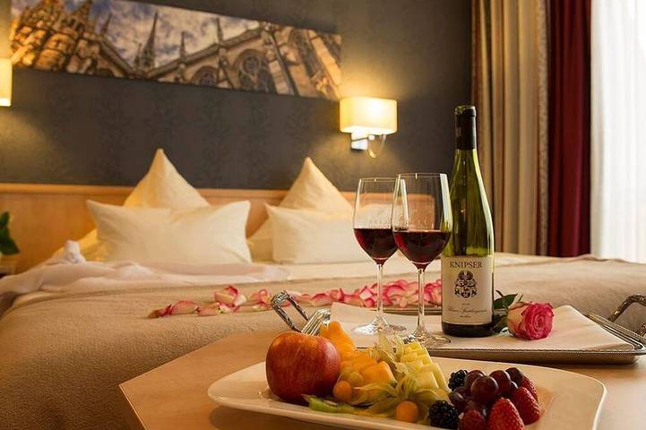 Doppelzimmer Standard Dusche/Wc - Hotel Löwengarten in Speyer, Rheinebene