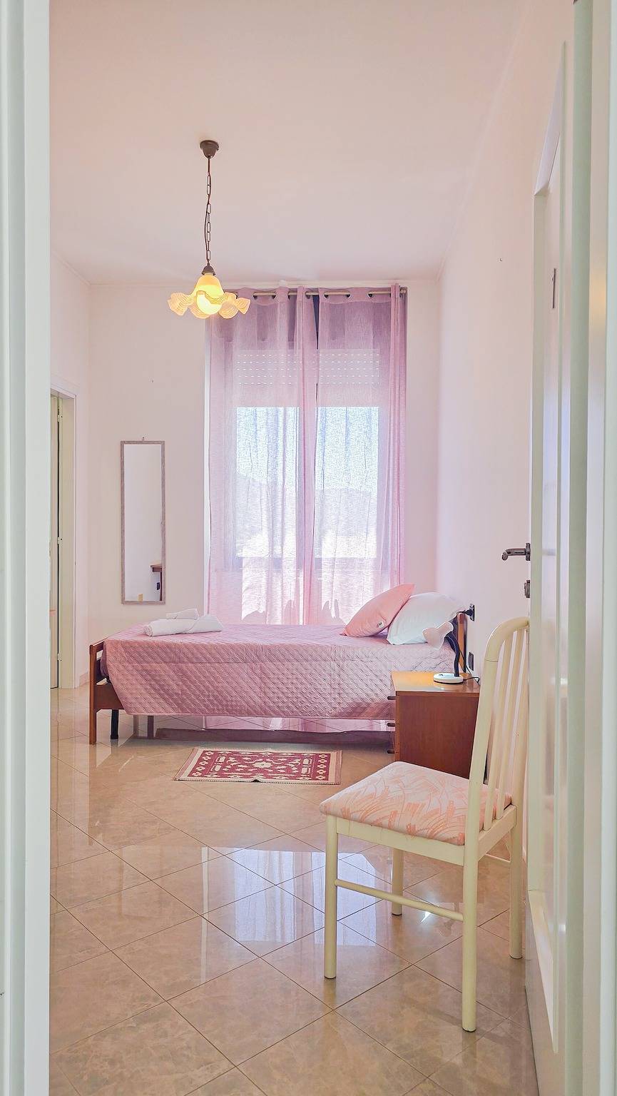 Camera singola con bagno privato in Gonnesa, Iglesiente