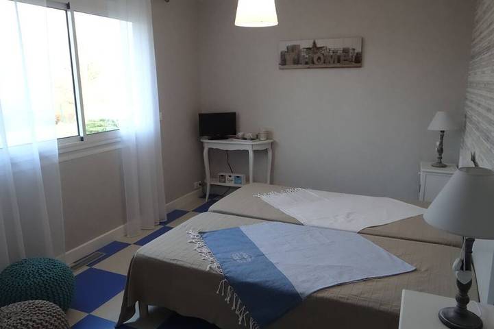 Location de vacances pour 12 personnes, avec jacuzzi ainsi que sauna et jardin à Cluis - 2