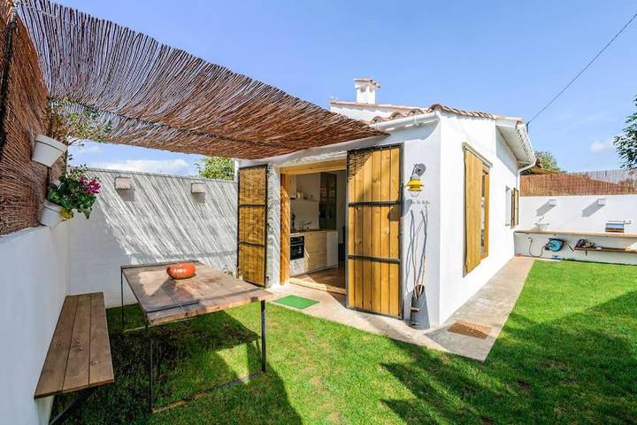 Apartamento de vacaciones para 3 personas, con jardín y vistas, Se admiten mascotas - 1