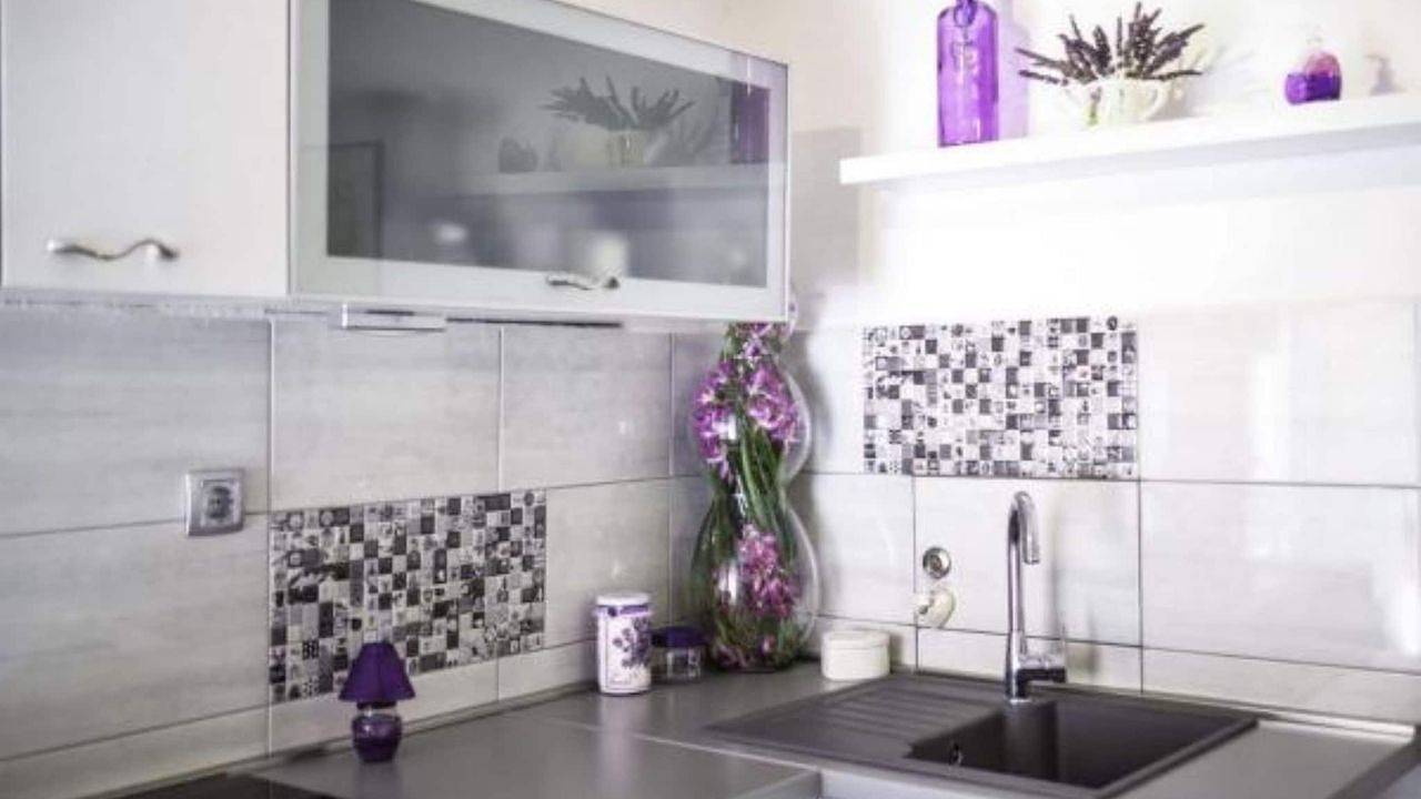 Ganze Ferienwohnung, Ferienwohnung für 2 Personen (30 m²) in Raslina in Raslina, Šibenik-Knin