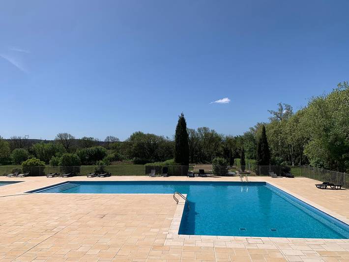 Gîte pour 6 personnes, avec piscine ainsi que jardin et terrasse dans Lac de Jouarrès - 2