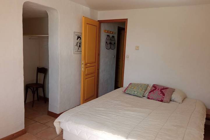 Gîte pour 2 personnes, avec jardin à Ampus - 2