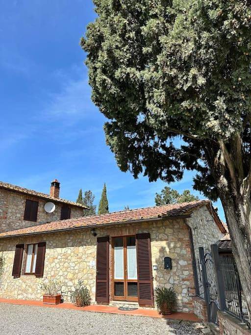Casa vacanza per 4 persone, con giardino e panorama, con animali domestici in Castelnuovo Berardenga