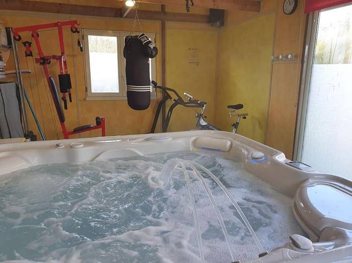 Gîte pour 5 personnes, avec vue et jardin à Saint-Marcan - 4