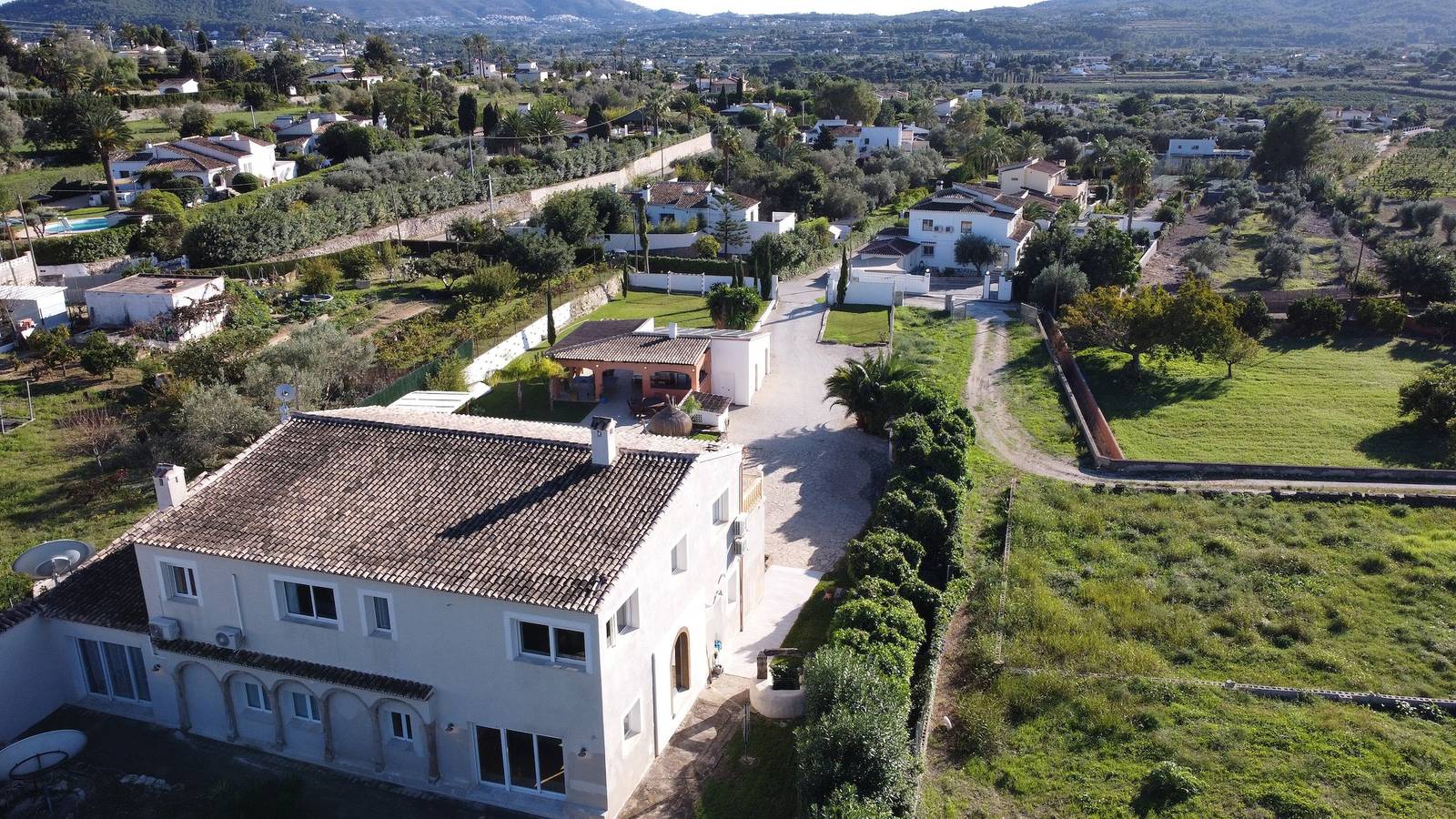 Villa 'Paulina' con vistas a la montaña, Wi-Fi y aire acondicionado in Jávea, Costa Blanca