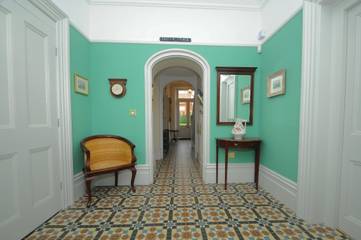 Holiday Home for 25 People in Christchurch, Dorset, Photo 4