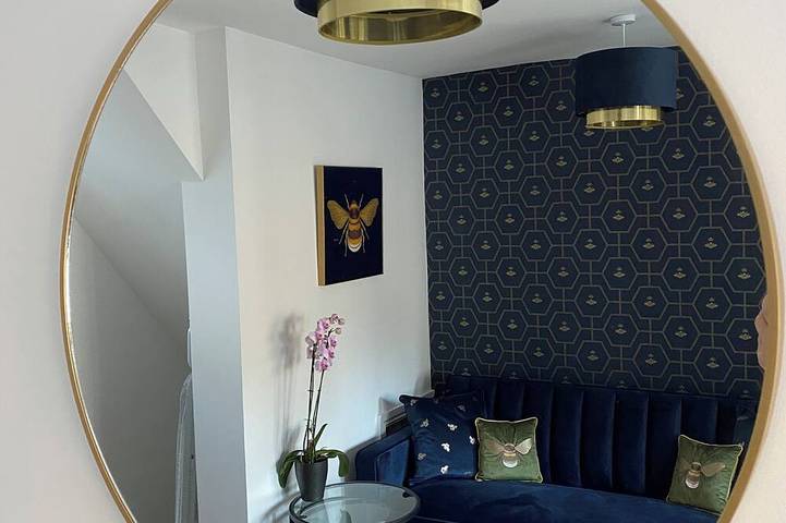 Apartment for 2 people, with terrace in Cheltenham