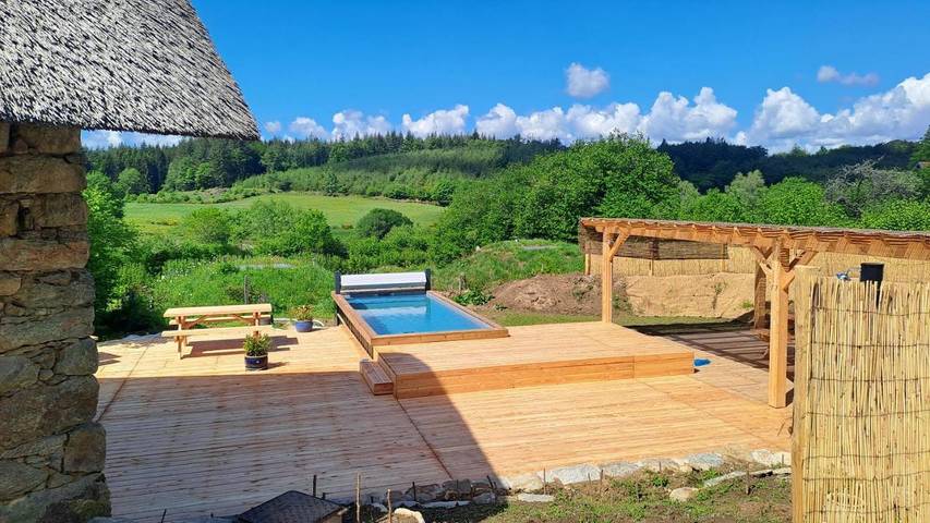 Gîte pour 14 personnes, avec jardin ainsi que vue et piscine à Neuvic - 2