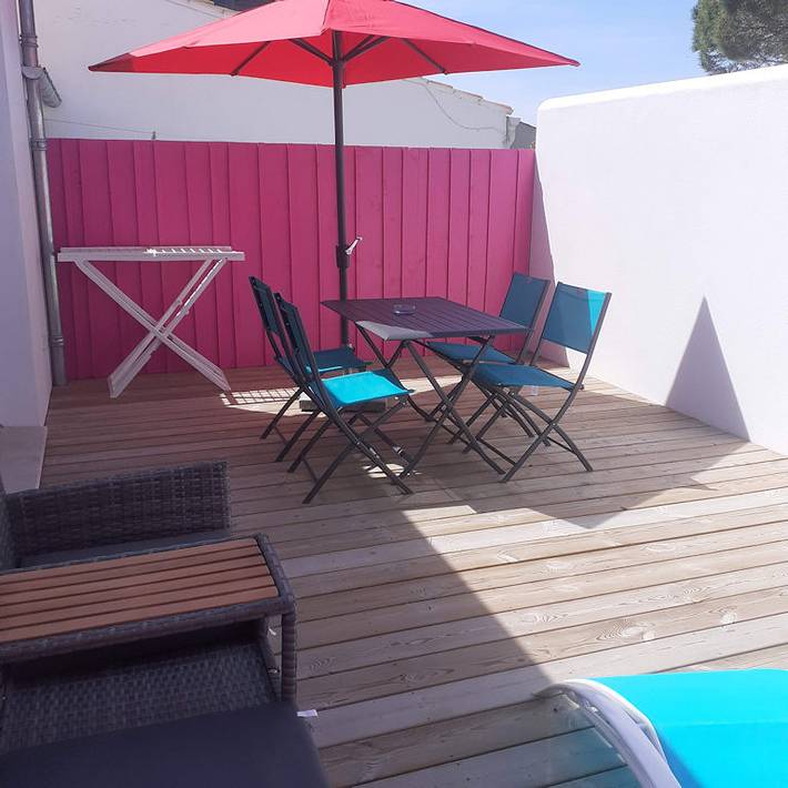 Gîte pour 2 personnes, avec terrasse, animaux acceptés à Le Château-d'Oléron - 2