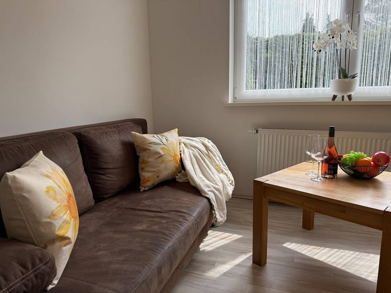 Ganze Wohnung, Komfortable Ferienwohnung in der Pension vorm Darß in Neu Hirschburg, Ribnitz-Damgarten