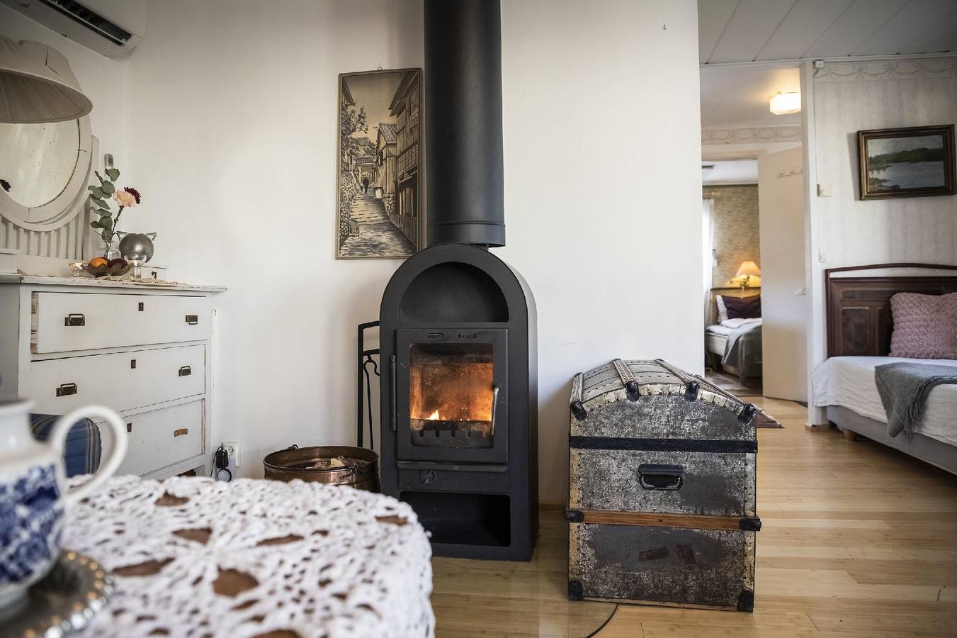Heller Bungalow mit möblierter Terrasse, Seeblick in Marbäcks distrikt, Västergötland