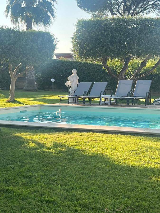 Villa pour 4 personnes, avec piscine ainsi que vue et jardin, adapté aux familles à Rome - 3