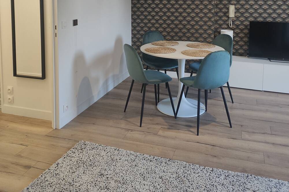 Appartement entier, Charmant T2 rénové Rueil Malmaison : Bail mobilité in Rueil-Malmaison, Hauts-de-Seine