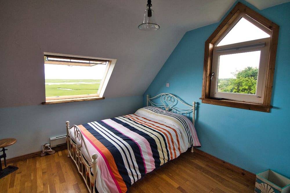 The boathouse: modern house by the sea in County Clare