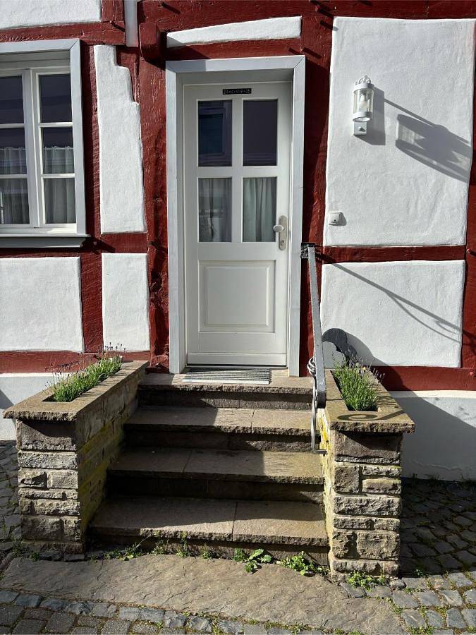 Ferienhaus für 7 Personen, mit Terrasse und Garten sowie Ausblick in Dernau