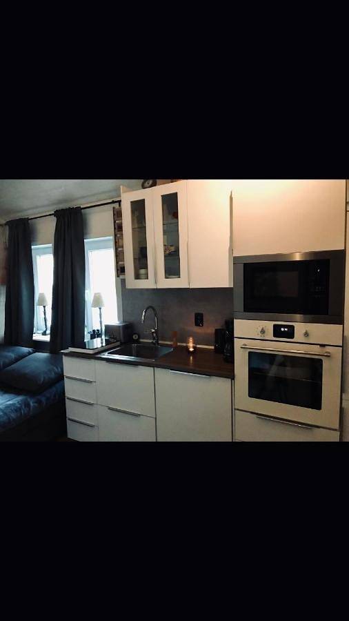 Lodge för 4 Personer, med Bubbelpool samt Terass och Trädgård och Bastu i Norrköping