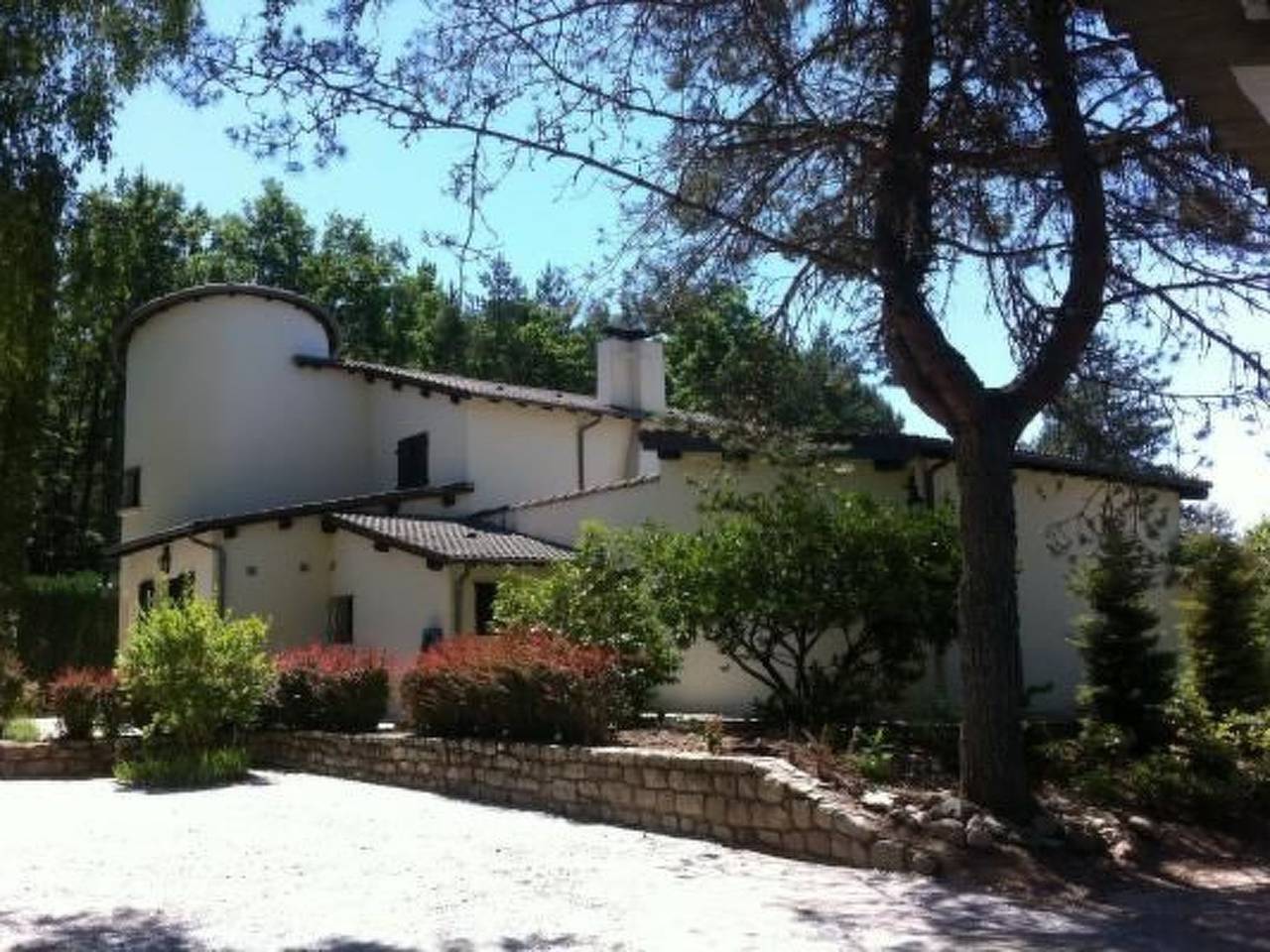 Mit Garten, Grill und Terrasse in Marcillac-la-Croisille, Región de Tulle