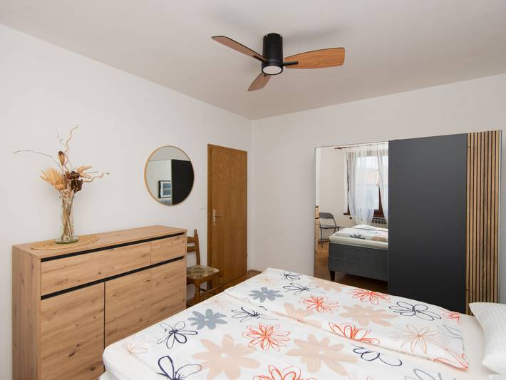 Ferienwohnung für 6 Personen, mit Terrasse und Garten in Zadar (Kommun) - 2