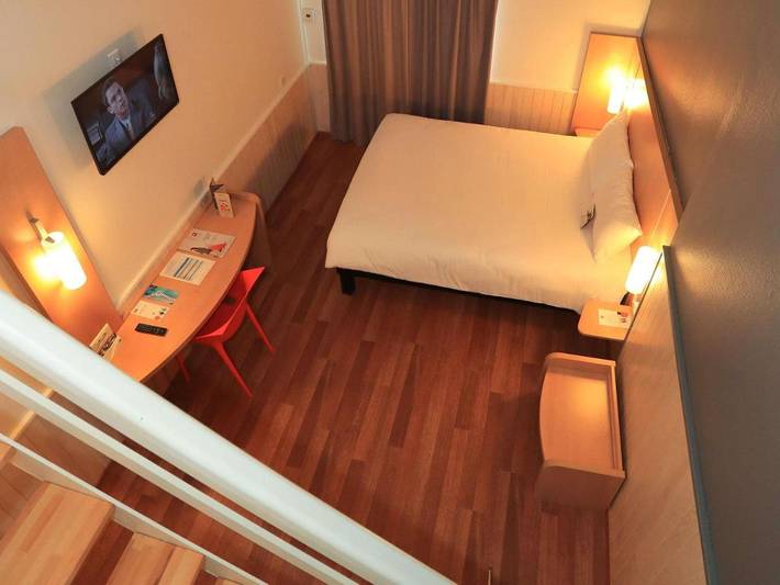 Hôtel pour 2 personnes, avec terrasse à Aurillac - 4