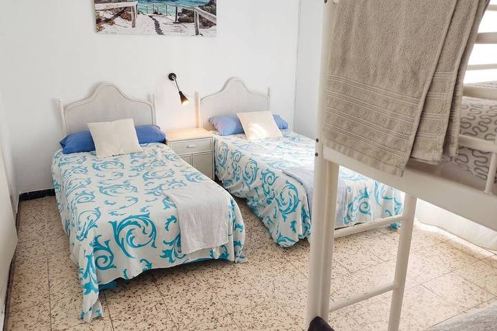 Homerez - Geräumiges Haus in Punta Umbría + Terrasse in Playa de Punta Umbría, Punta Umbría