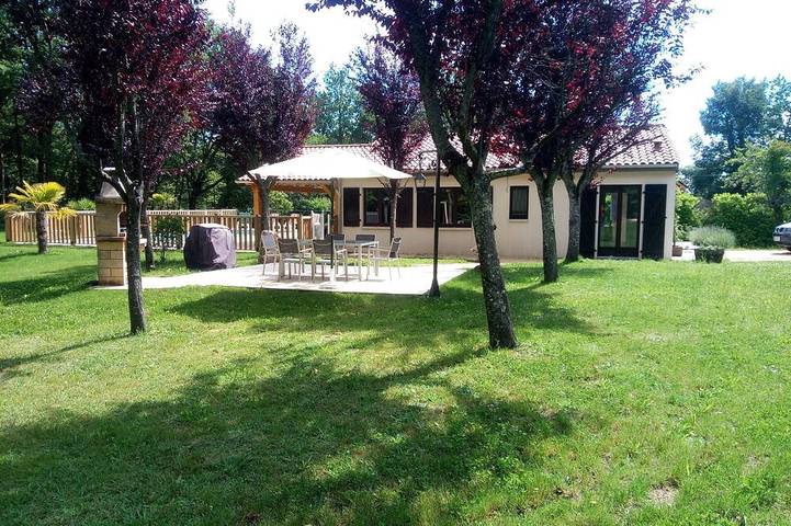 Holiday home for 6 people, with garden and terrace, with pets - 1