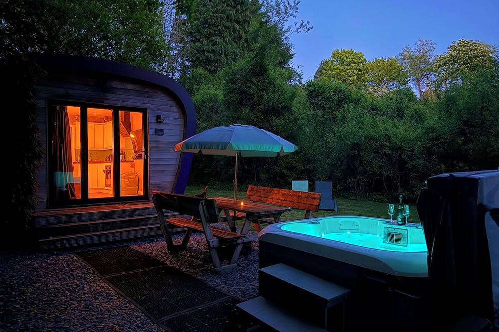 Luxus Camping Pod mit eigenem Whirlpool und Garten in Devon in Devon