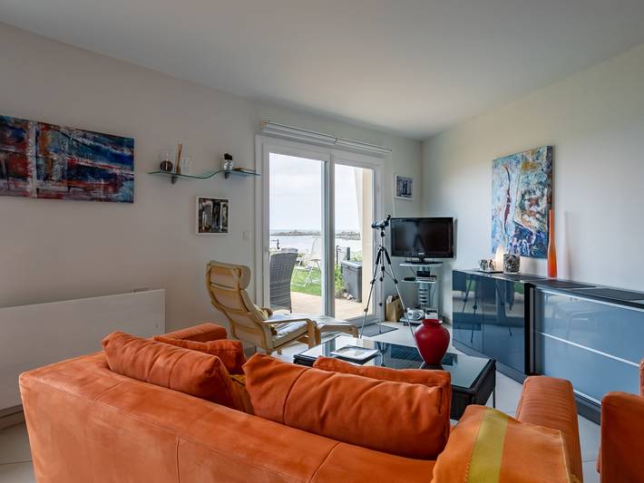 Gîte pour 2 personnes, avec terrasse et jardin dans Plage de Kerfissien - 3