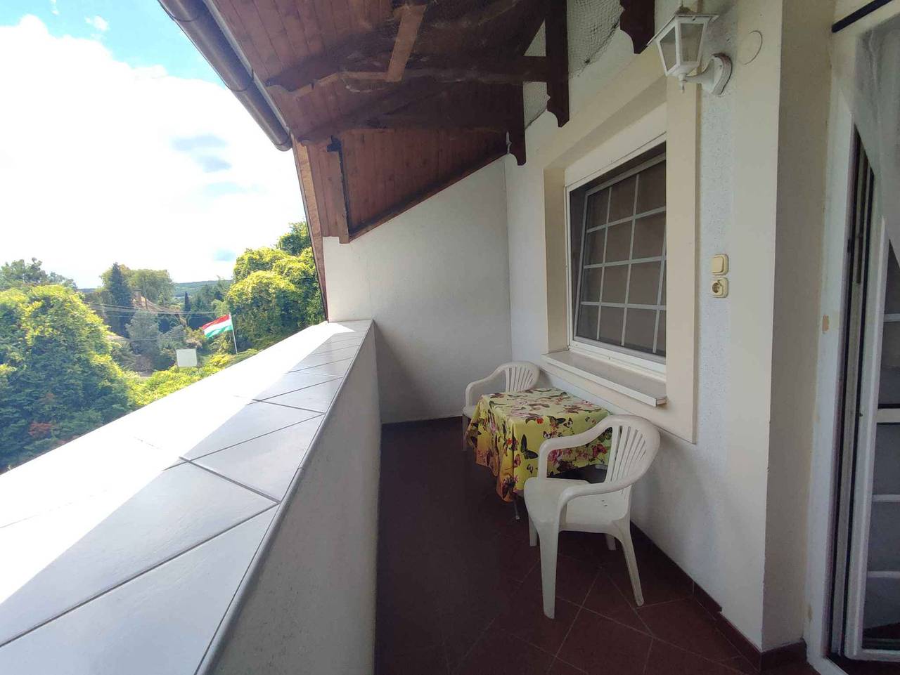Apartamento vacacional entero, Holiday apartment with large garden, Wi-Fi and air conditioning  in Kehidakustány, Zala region